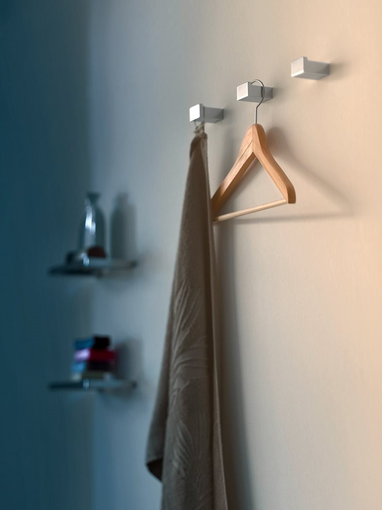 Accessori arredobagno serie New Euroo made by Inda
