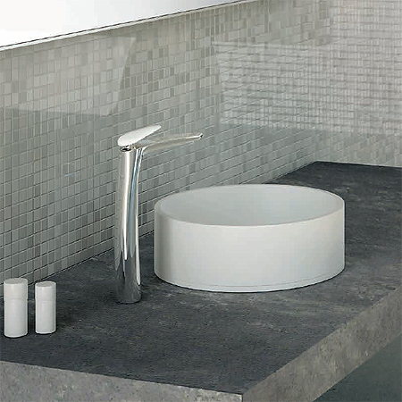 Miscelatore lavabo al piano per catino, misura XXL, maniglia in Corian®